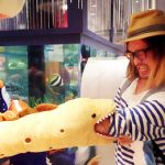 photo1 – 白と水色のカーネーション